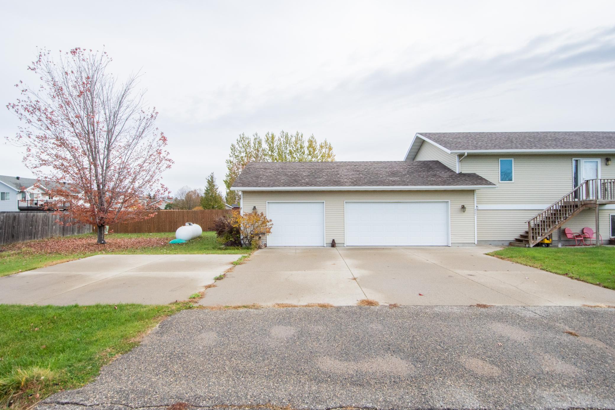 421 Lind Boulevard Harwood, ND 58042 - Photo 2 of 47