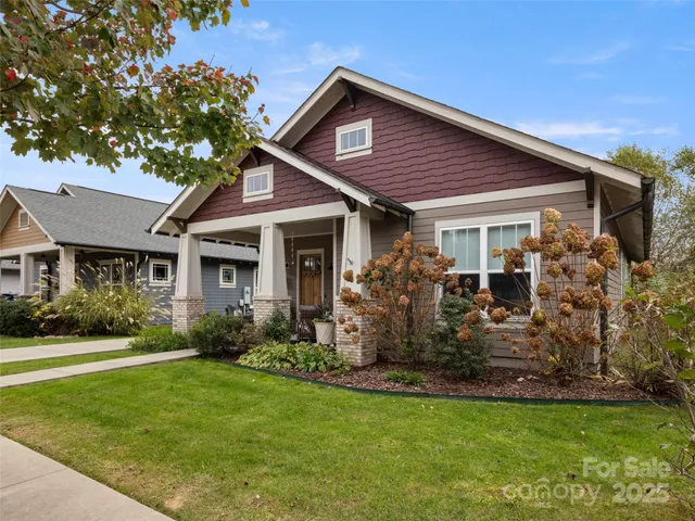 $589,000 | 32 Bungalow Way, Brevard, NC 28712