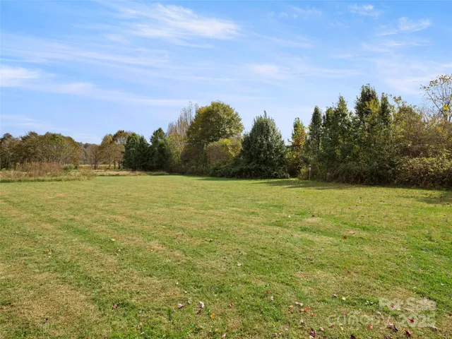 $589,000 | 32 Bungalow Way, Brevard, NC 28712