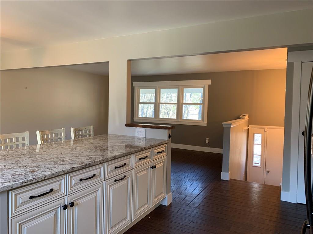 450 Leslie Road Valencia, PA 16059 - Photo 8 of 25 Gallery Image 8