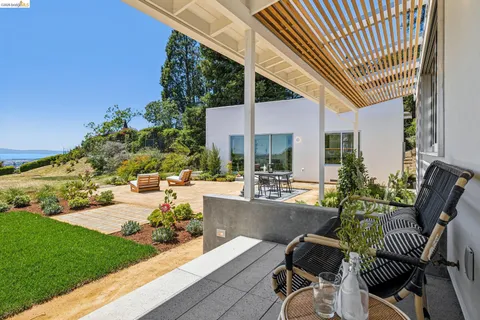 $4,125,000 | 14001 Skyline Boulevard, Oakland, CA 94619