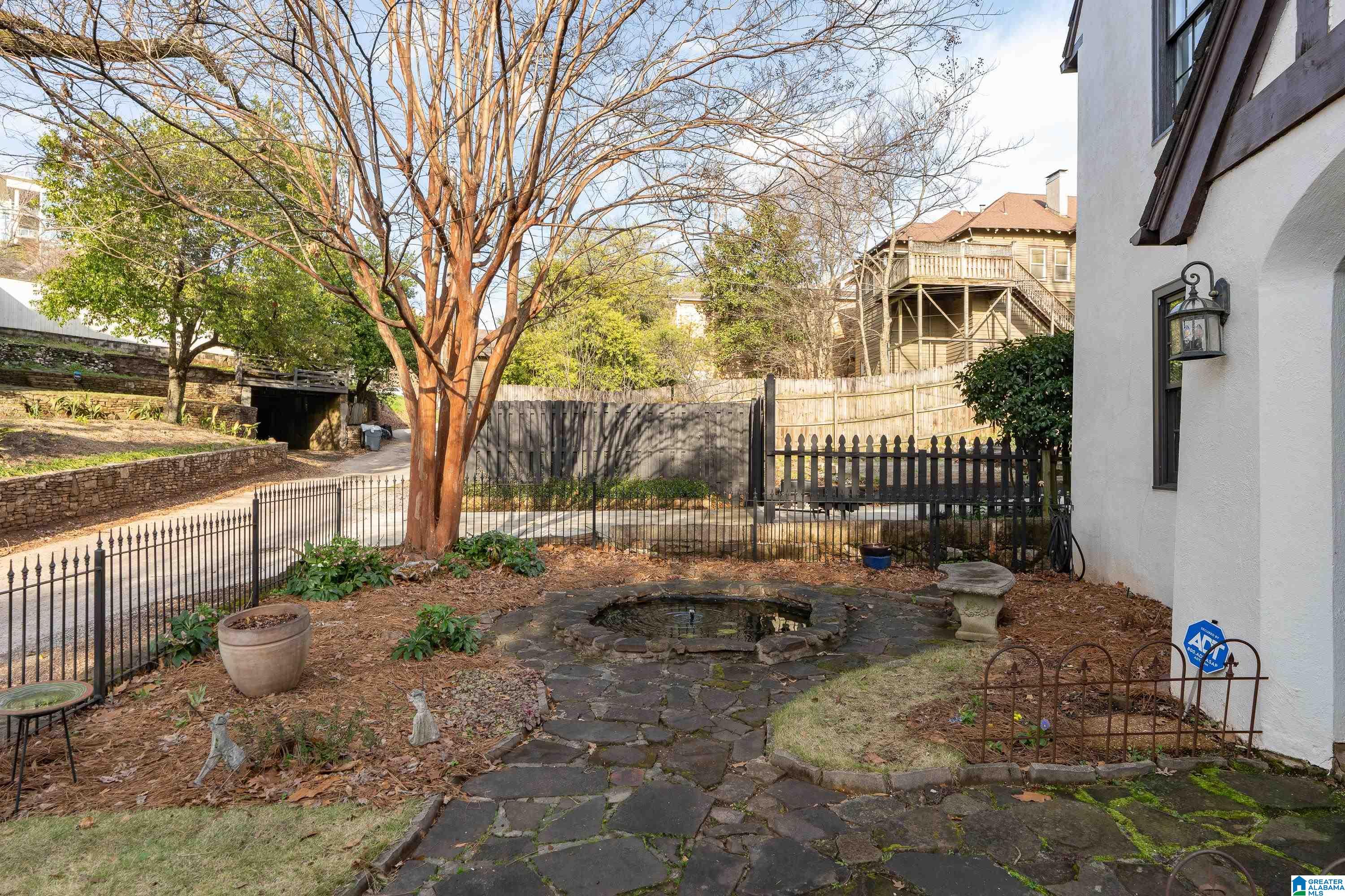 1445 Milner Street South Birmingham, AL 35205 - Photo 3 of 50