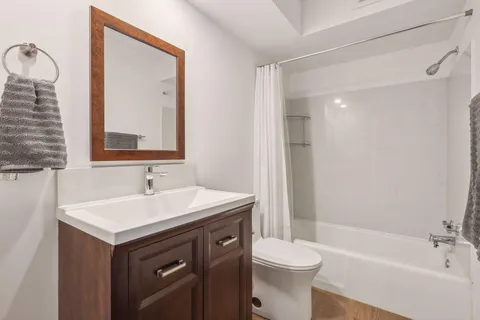 $139,900 | 4350 Brookside Court, Unit 114, Edina, MN 55436
