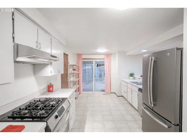 $529,900 | 2064 Northwest Lance Way, Corvallis, OR 97330