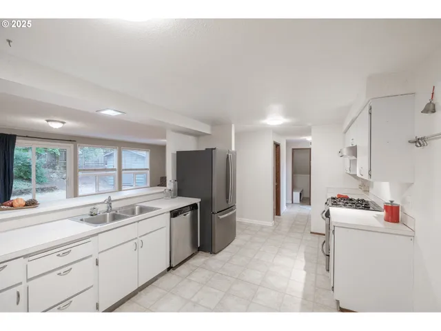 $529,900 | 2064 Northwest Lance Way, Corvallis, OR 97330