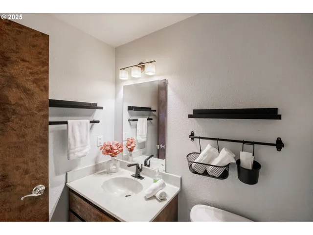 $529,900 | 2064 Northwest Lance Way, Corvallis, OR 97330