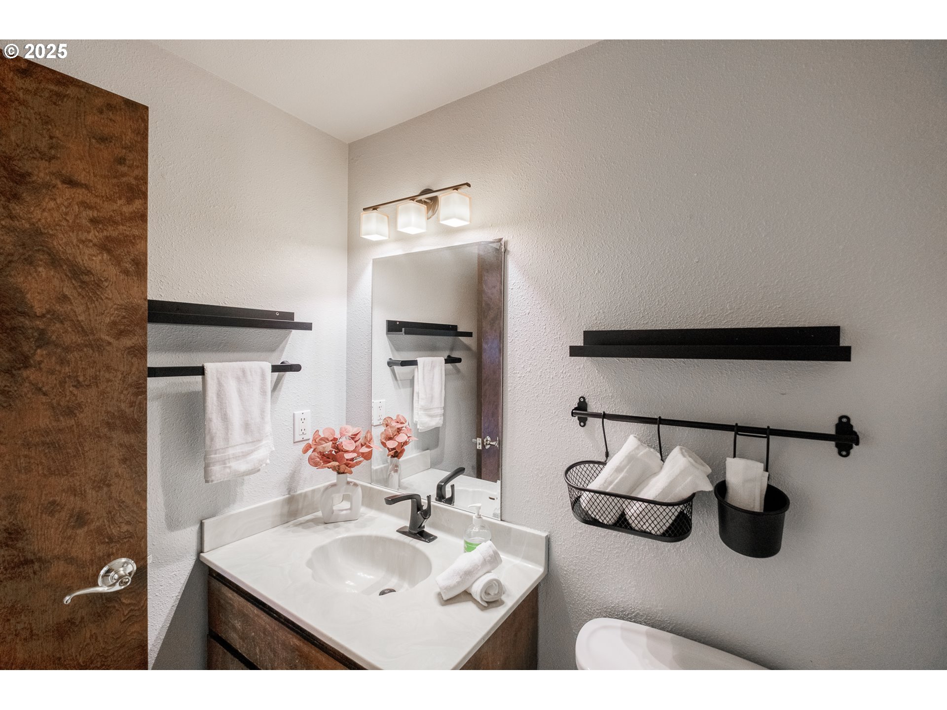 2064 Northwest Lance Way Corvallis, OR 97330 - Photo 17 of 48