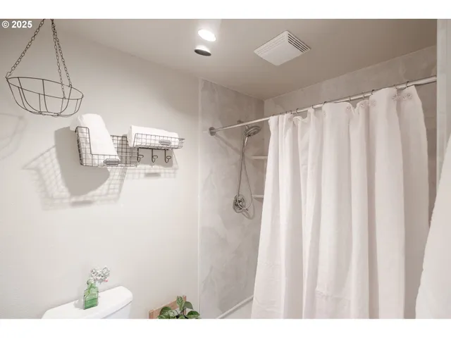 $529,900 | 2064 Northwest Lance Way, Corvallis, OR 97330