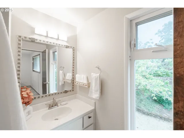 $529,900 | 2064 Northwest Lance Way, Corvallis, OR 97330