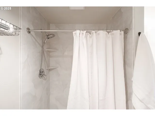 $529,900 | 2064 Northwest Lance Way, Corvallis, OR 97330