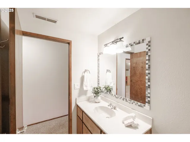 $529,900 | 2064 Northwest Lance Way, Corvallis, OR 97330