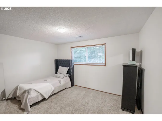 $529,900 | 2064 Northwest Lance Way, Corvallis, OR 97330