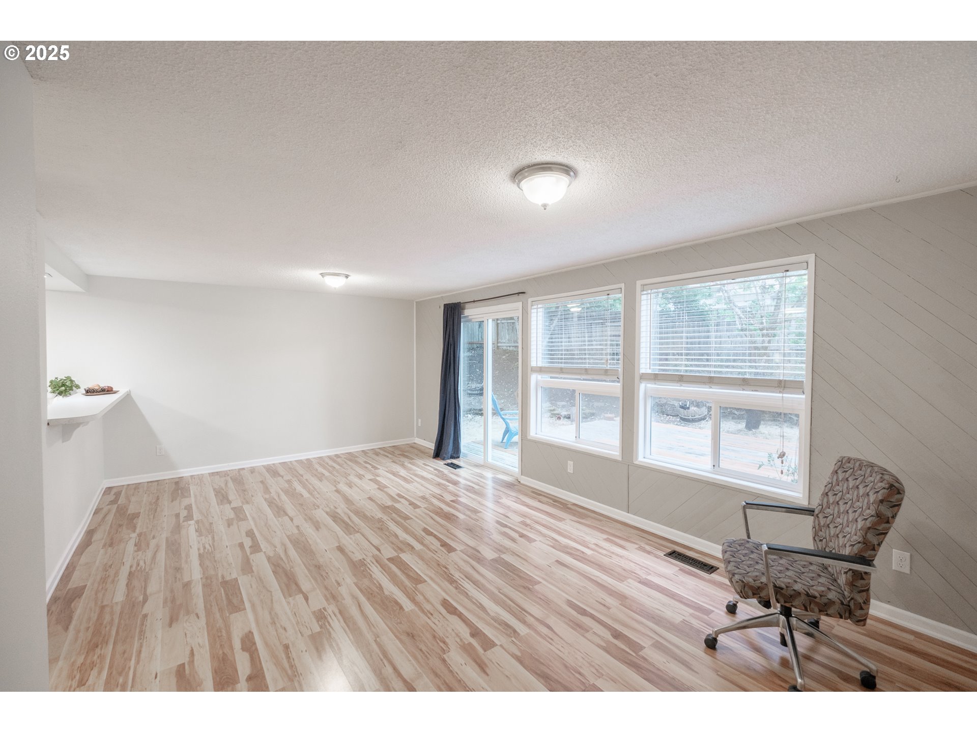 2064 Northwest Lance Way Corvallis, OR 97330 - Photo 9 of 48