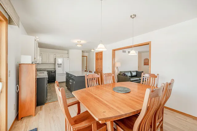 $425,000 | 601 Aztalan Drive, Madison, WI 53718