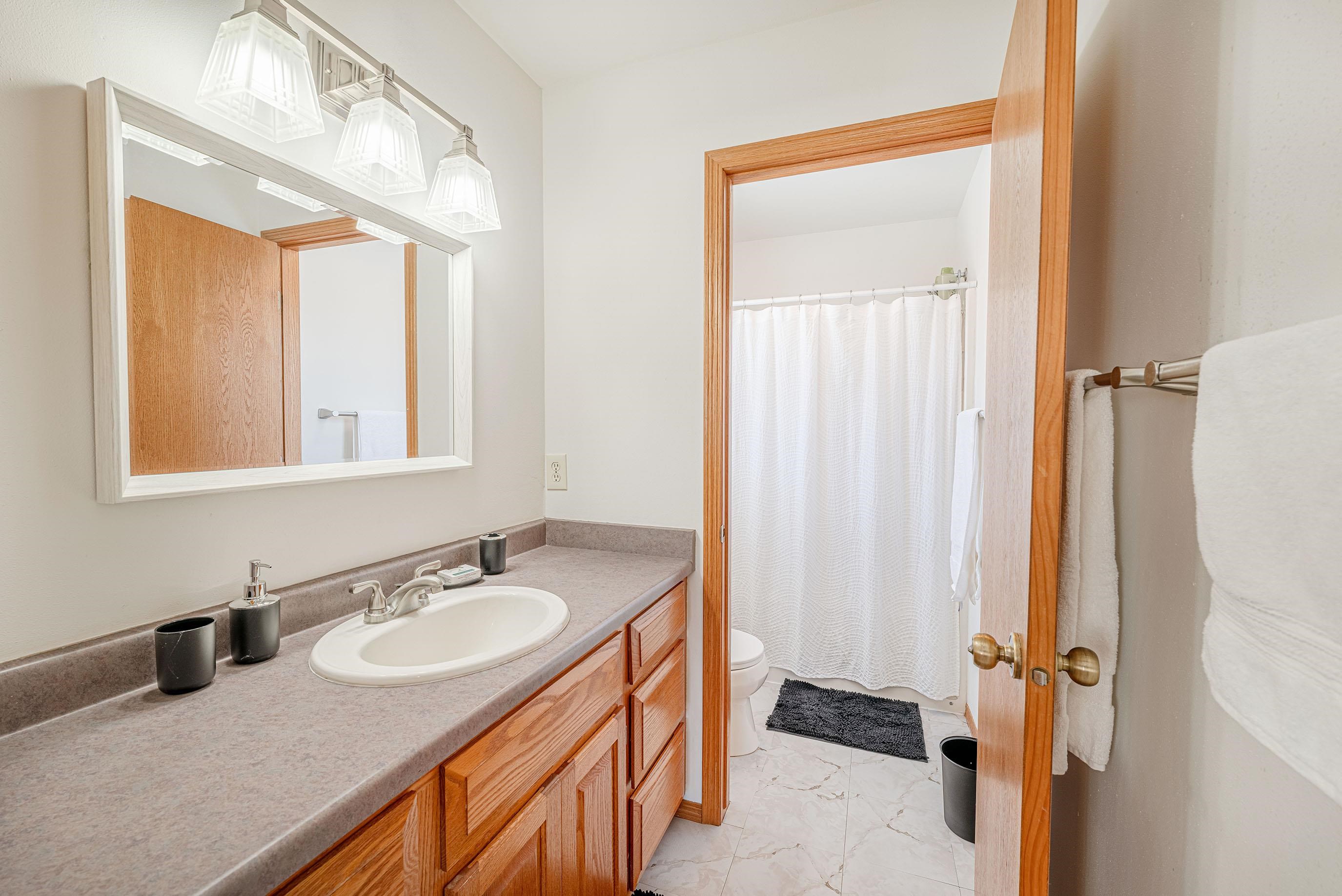 601 Aztalan Drive Madison, WI 53718 - Photo 22 of 45