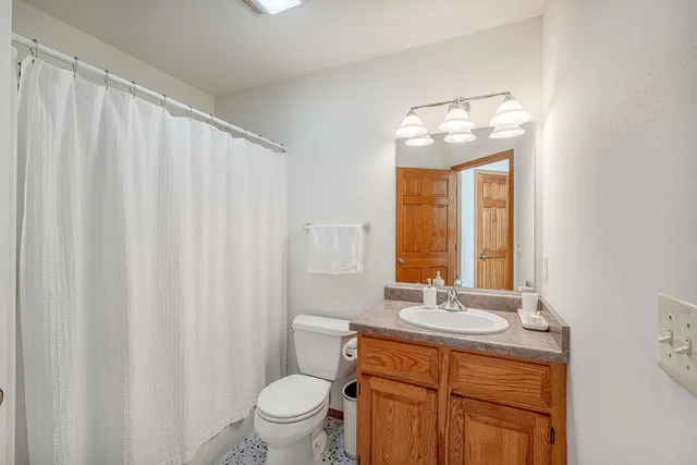 $425,000 | 601 Aztalan Drive, Madison, WI 53718