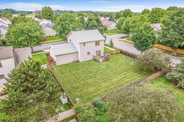 $425,000 | 601 Aztalan Drive, Madison, WI 53718