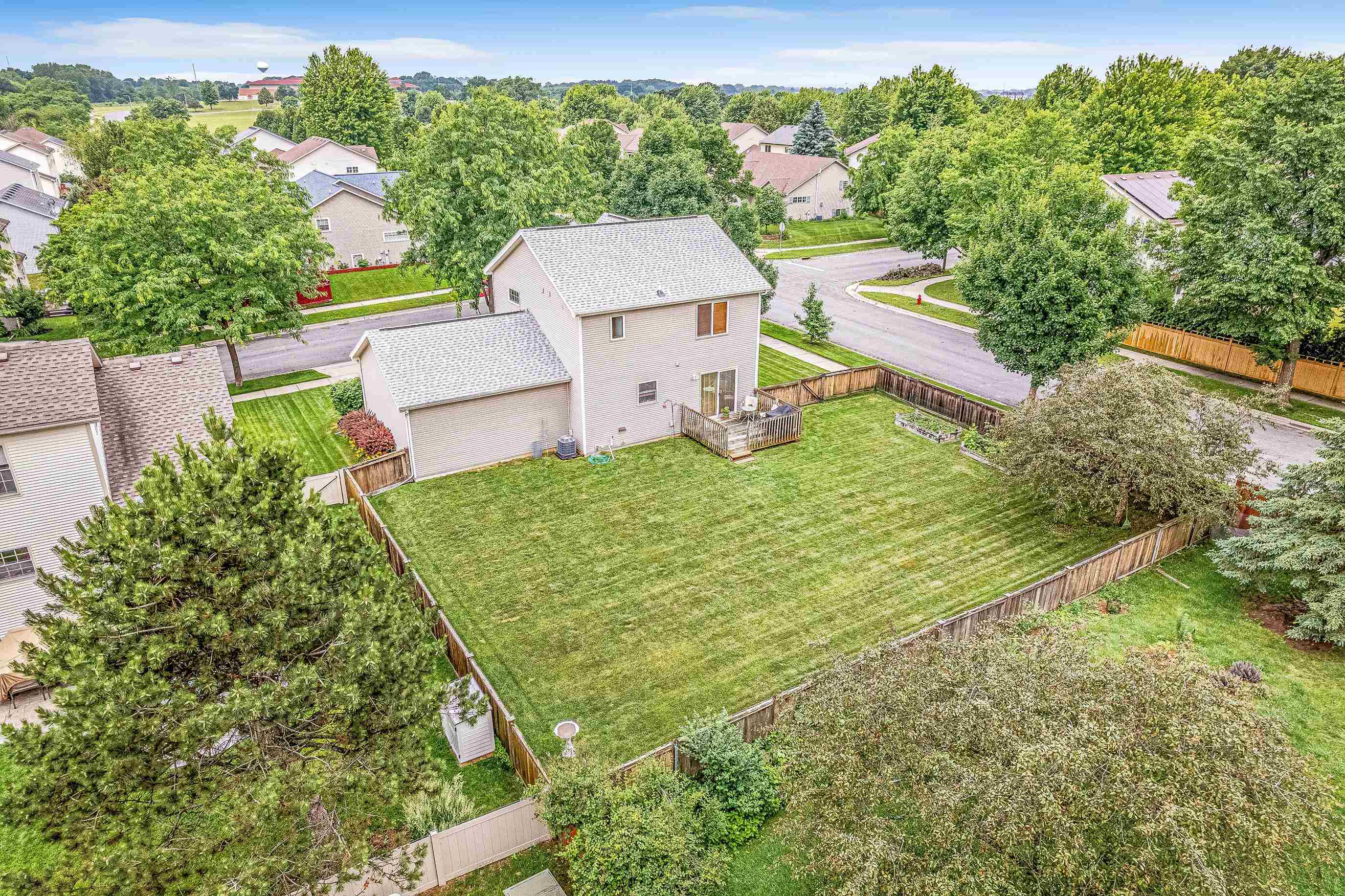 601 Aztalan Drive Madison, WI 53718 - Photo 37 of 45