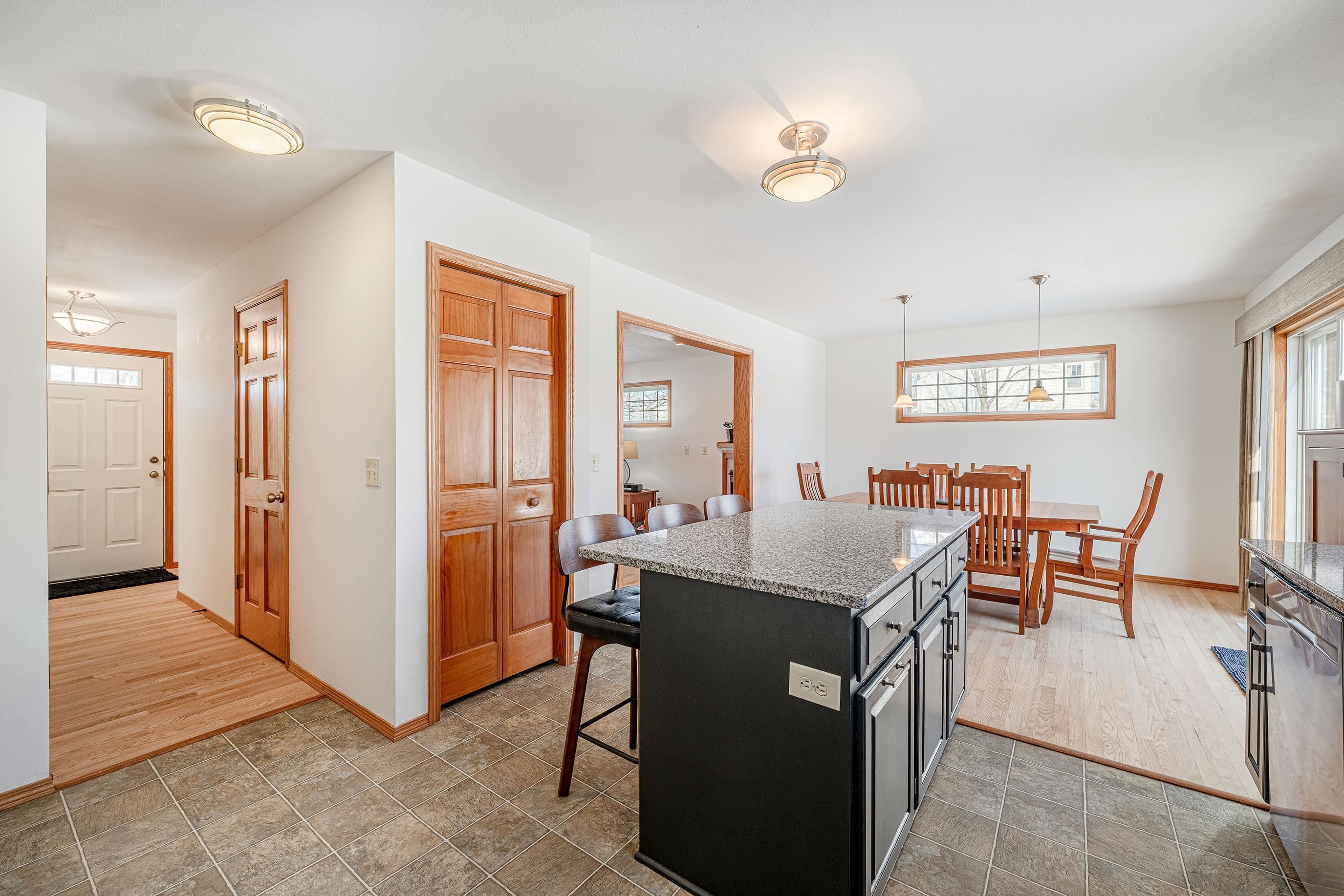 601 Aztalan Drive Madison, WI 53718 - Photo 4 of 45