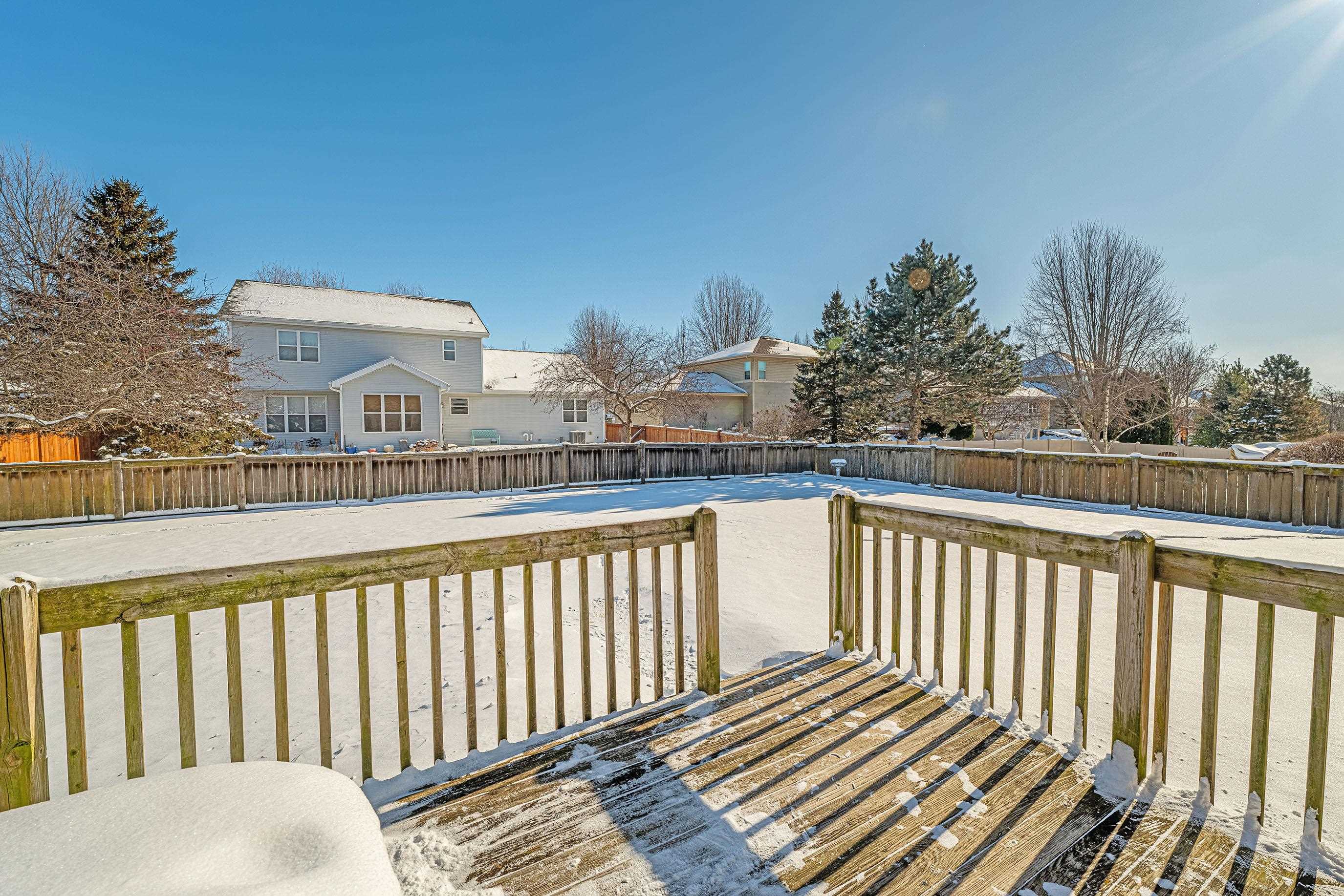 601 Aztalan Drive Madison, WI 53718 - Photo 10 of 45