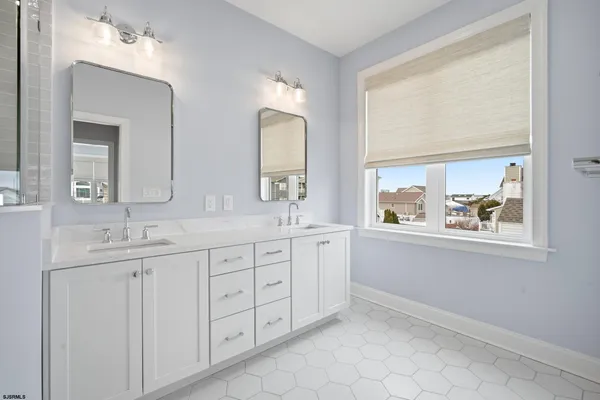 $1,395,000 | 138 North Roosevelt Boulevard, Brigantine, NJ 08203