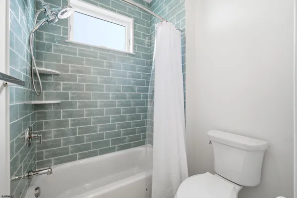 $1,395,000 | 138 North Roosevelt Boulevard, Brigantine, NJ 08203