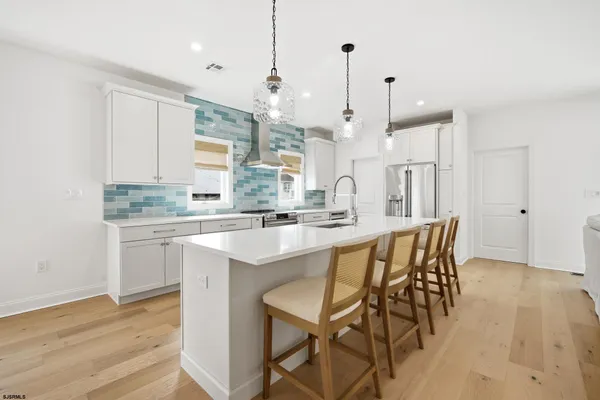 $1,395,000 | 138 North Roosevelt Boulevard, Brigantine, NJ 08203