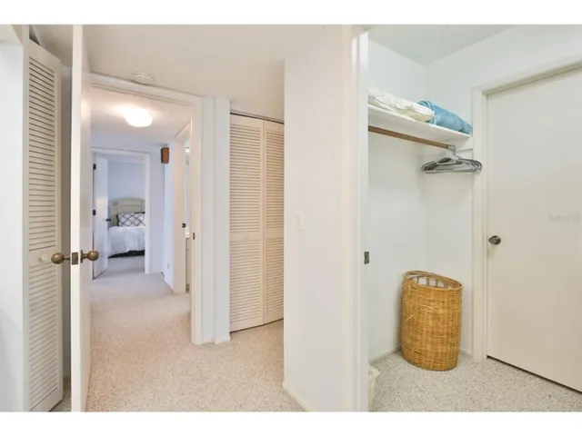 $5,500 | 3440 Gulf Of Mexico Drive, Unit 9, Longboat Key, FL 34228