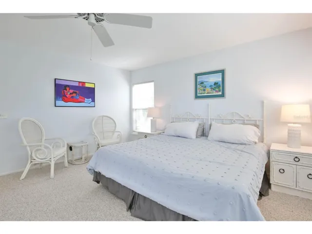 $5,500 | 3440 Gulf Of Mexico Drive, Unit 9, Longboat Key, FL 34228