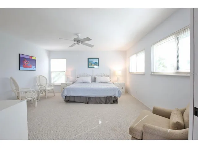 $5,500 | 3440 Gulf Of Mexico Drive, Unit 9, Longboat Key, FL 34228