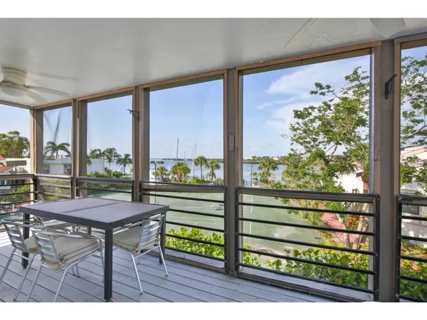 $7,100 | 3440 Gulf Of Mexico Drive, Unit 9, Longboat Key, FL 34228