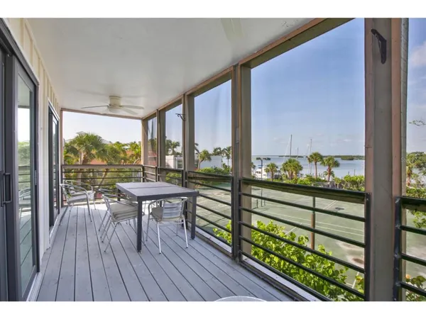 $7,100 | 3440 Gulf Of Mexico Drive, Unit 9, Longboat Key, FL 34228