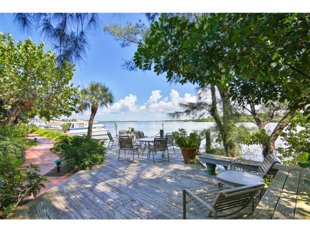 3440 Gulf Of Mexico Drive, Unit 9 Longboat Key, FL 34228 - Photo 4 of 35