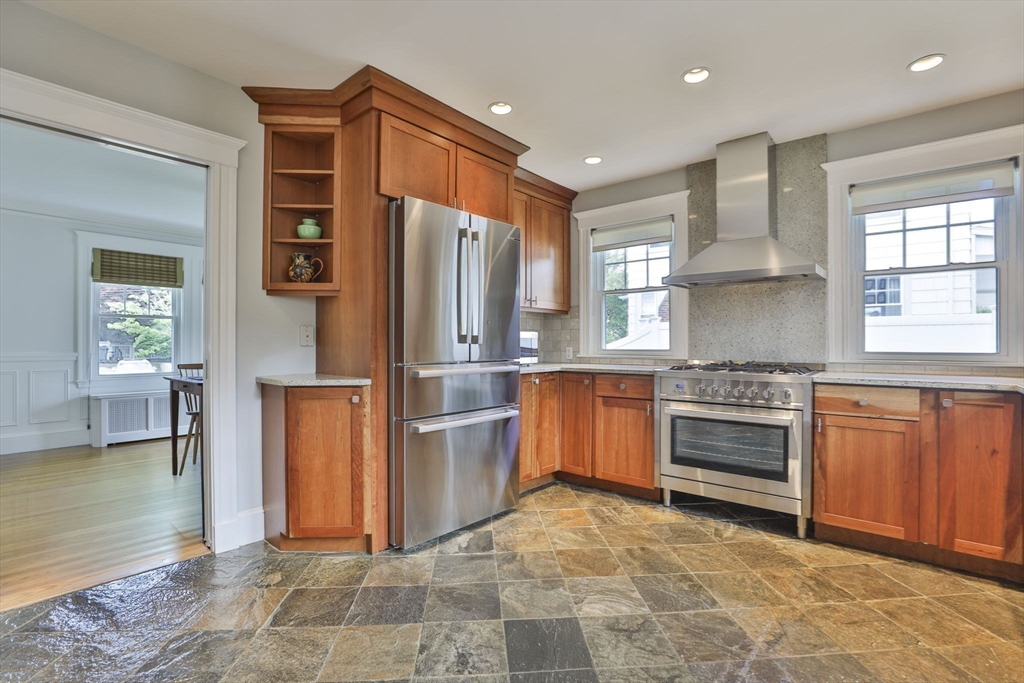 3 Windsor Road Milton, MA 02186 - Photo 7 of 33 Gallery Image 7