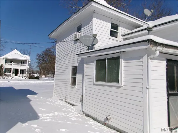 $88,200 | 1106 West Centennial Avenue, Bowling Green, MO 63334