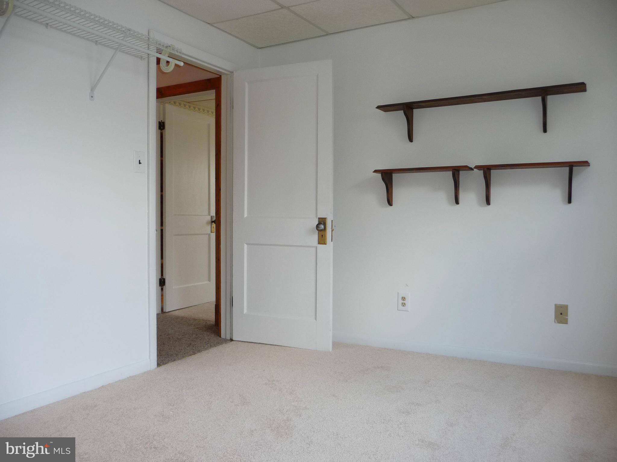 409 Walcott Road Baltimore, MD 21206 - Photo 17 of 27 a view of small space