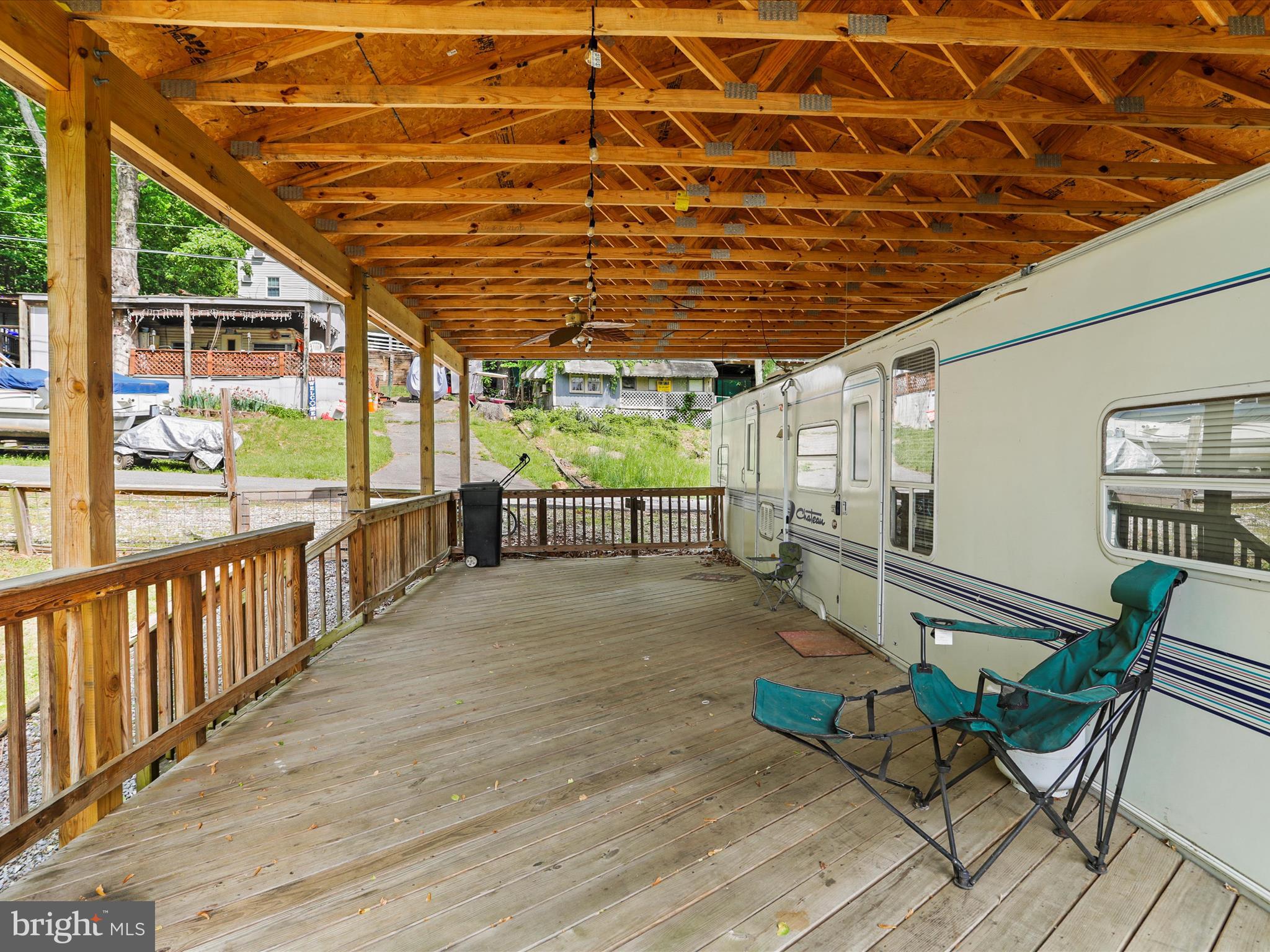 32 Forest Lane Falling Waters, WV 25419 - Photo 4 of 27