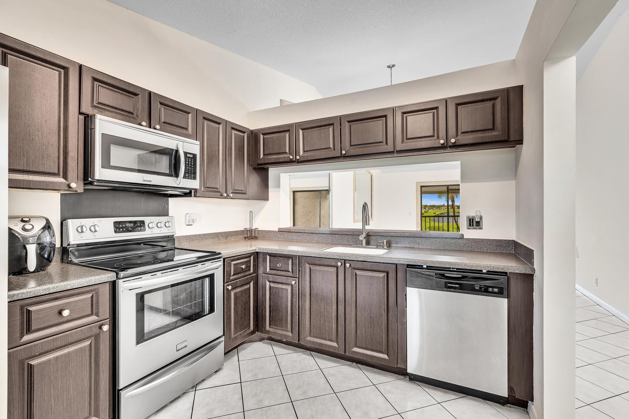 22017 Palms Way, Unit 202 Boca Raton, FL 33433 - Photo 8 of 54 Photo 8