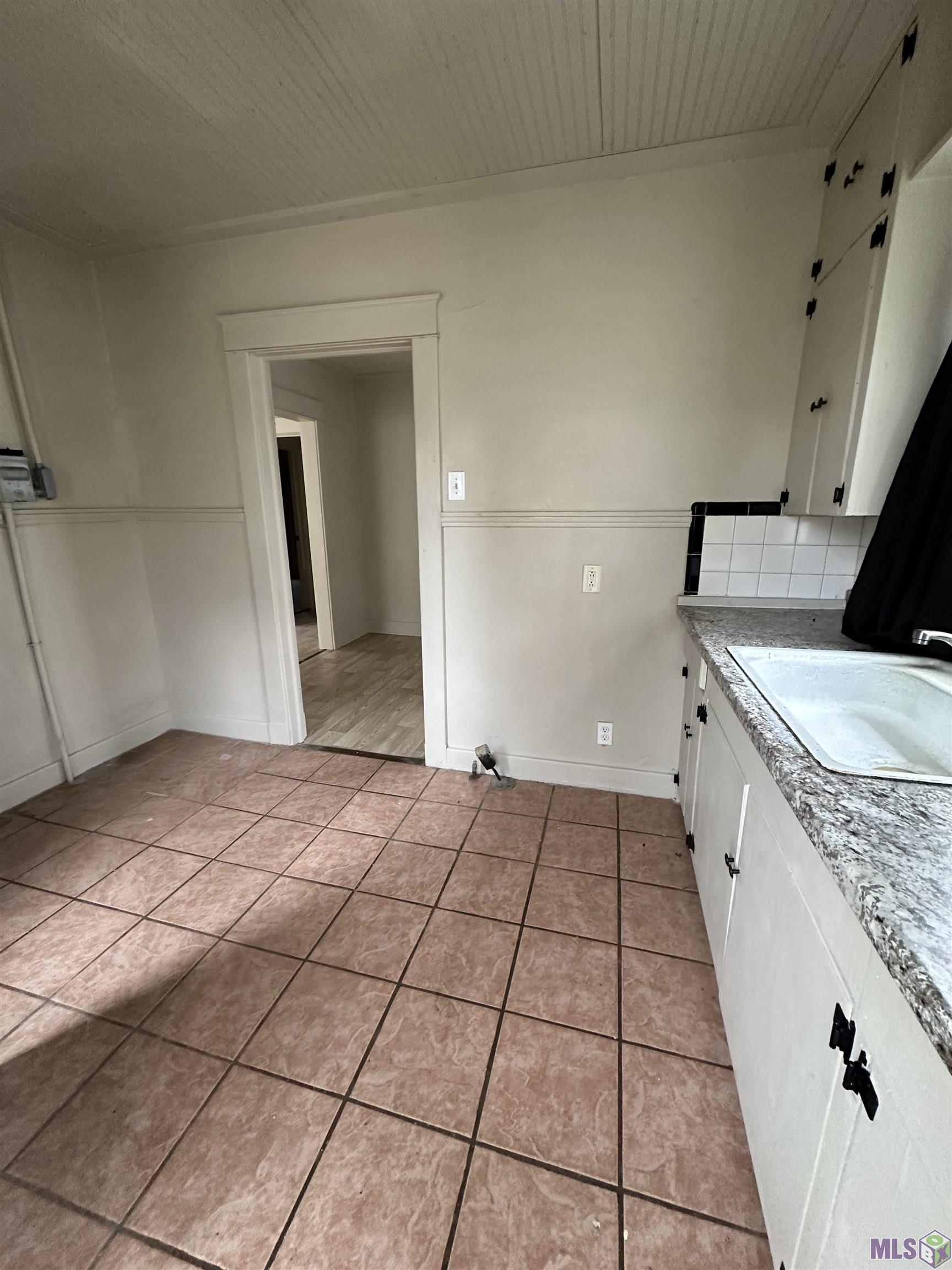 2908 North Foster Drive Baton Rouge, LA 70805 - Photo 2 of 7