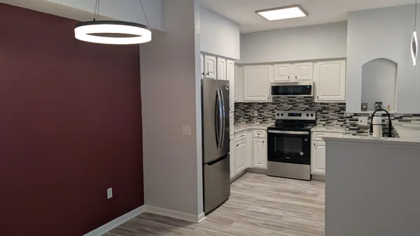 $1,995 | 2801 Chancellorsville Drive, Unit 223, Tallahassee, FL 32312