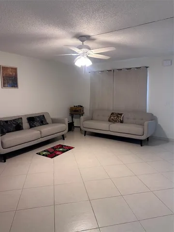 $1,700 | 164 Burgandy Way, Unit 164, Delray Beach, FL 33484