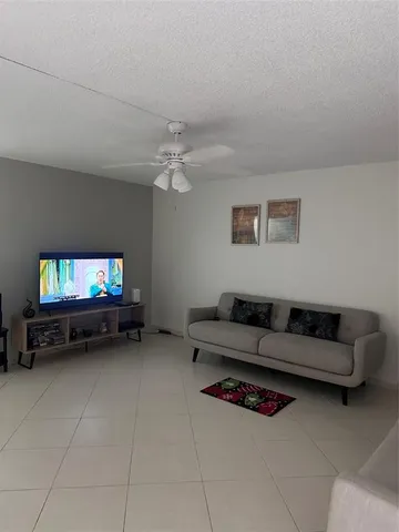 $1,700 | 164 Burgandy Way, Unit 164, Delray Beach, FL 33484