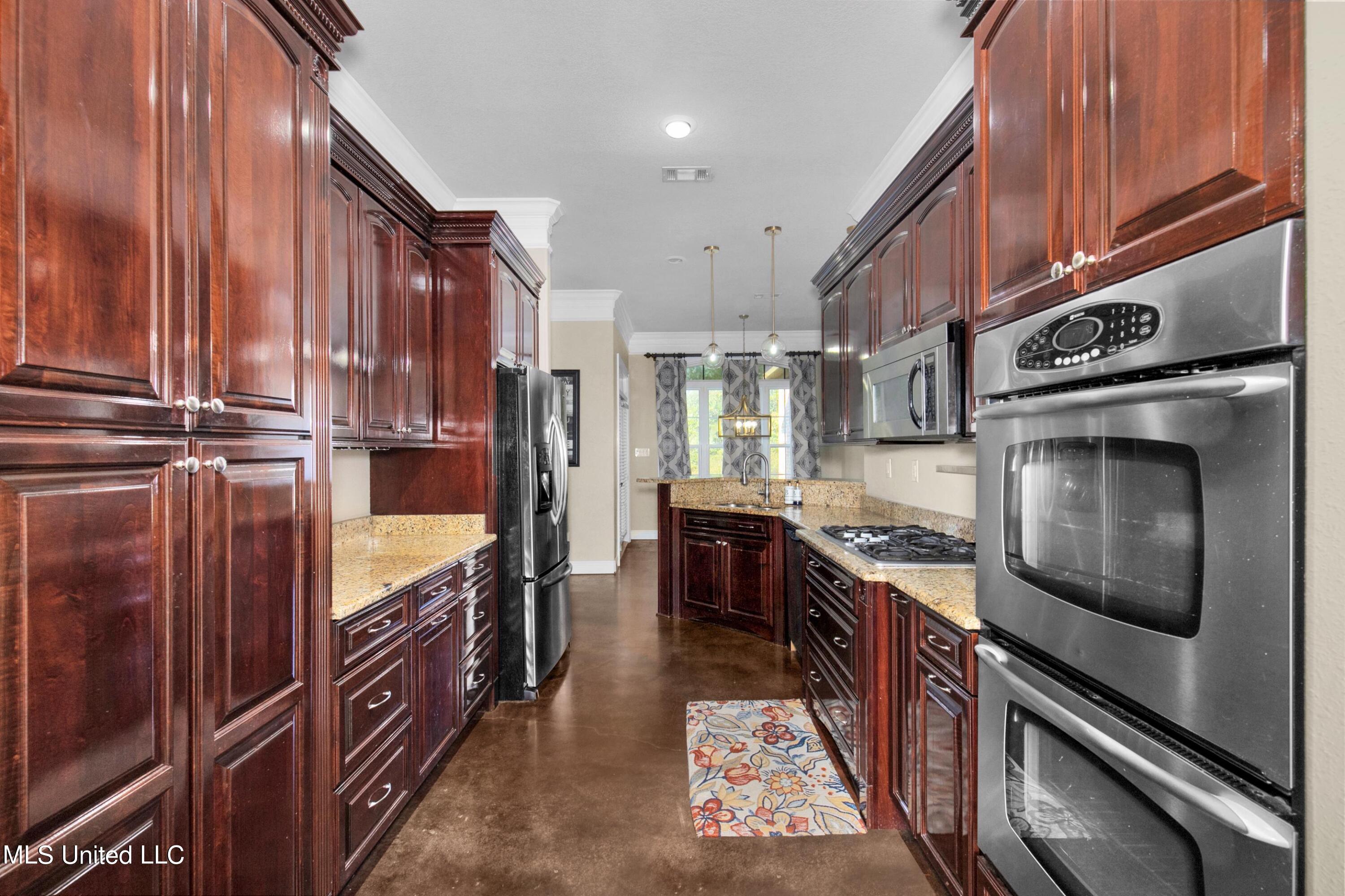 14501 Constitution Road Moss Point, MS 39562 - Photo 13 of 37 Kitchen