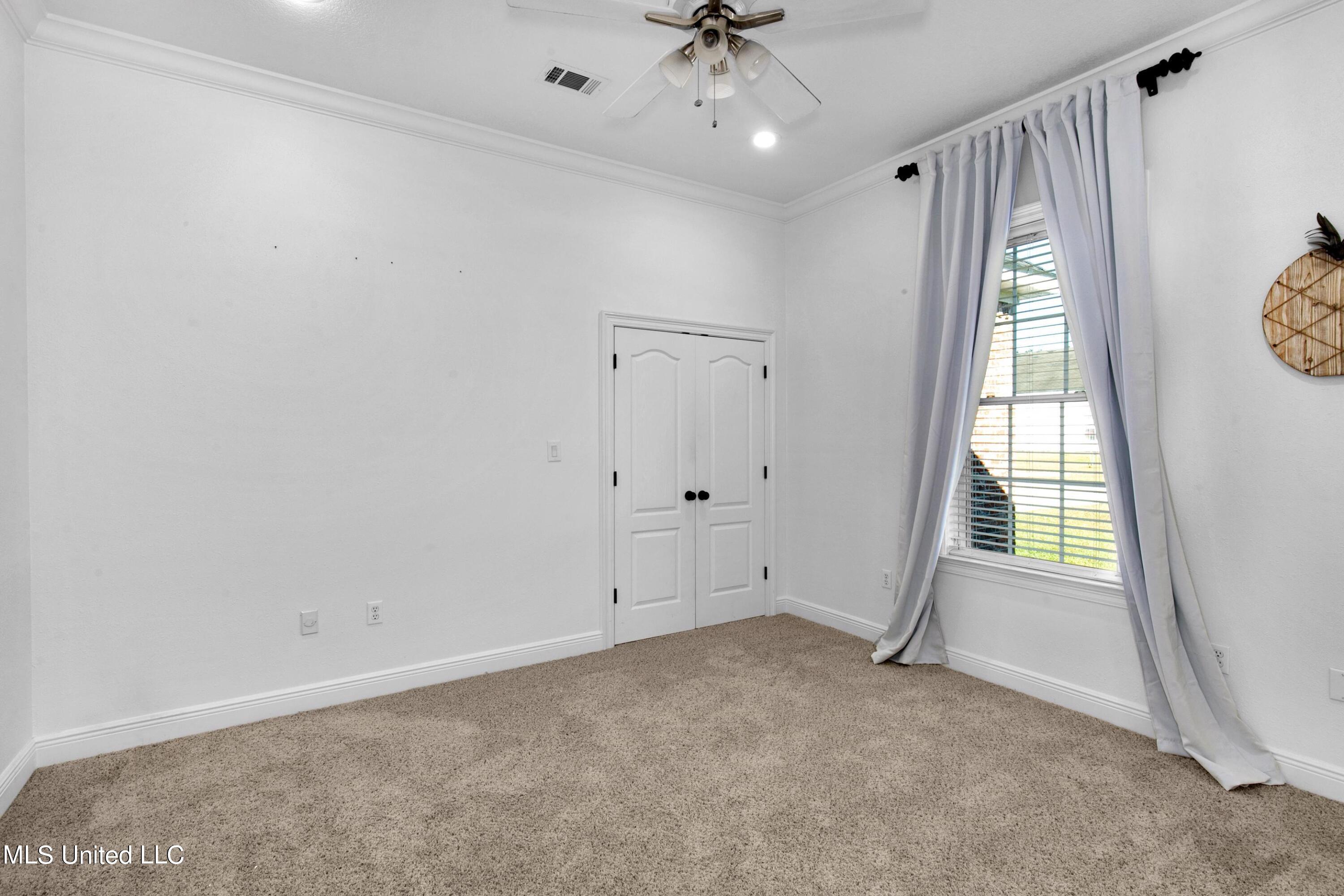 14501 Constitution Road Moss Point, MS 39562 - Photo 21 of 37 Guest Bedroom