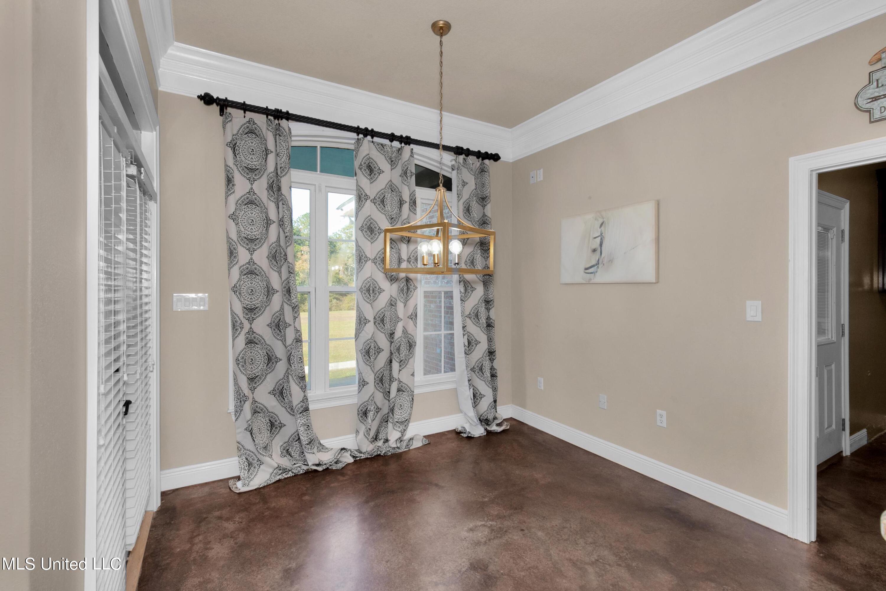 14501 Constitution Road Moss Point, MS 39562 - Photo 10 of 37 Breakfast Room
