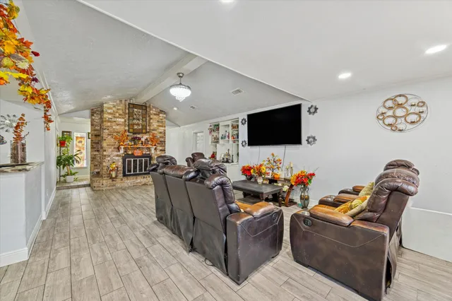 $360,000 | 10402 Huntington Point Drive, Houston, TX 77099