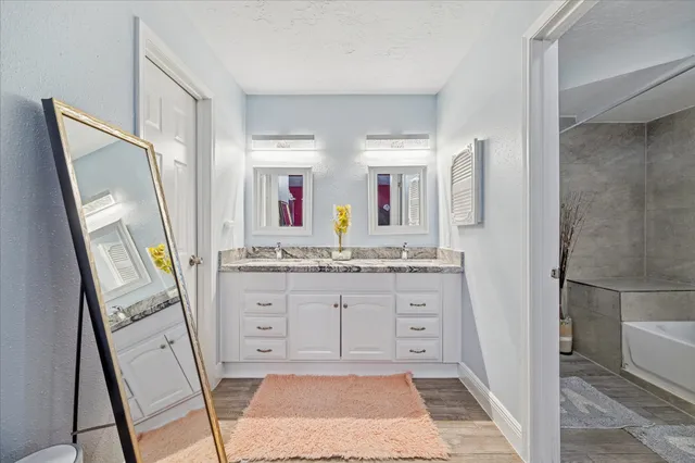 $360,000 | 10402 Huntington Point Drive, Houston, TX 77099