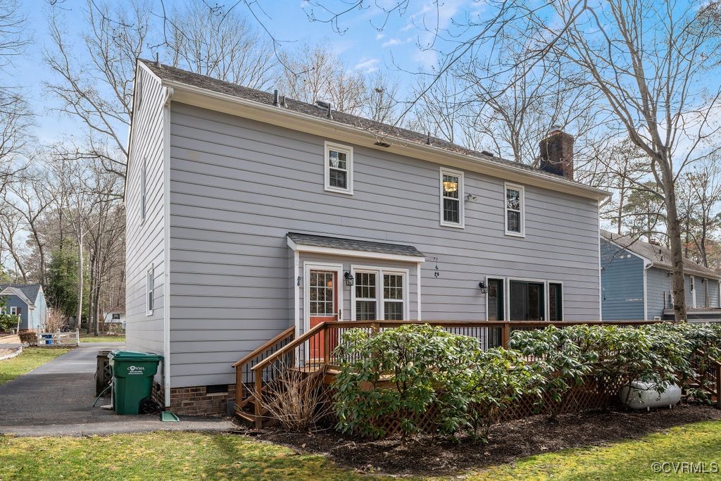 2208 Persimmon Trek Henrico, VA 23233 - Photo 34 of 44 a front view of a house with garden