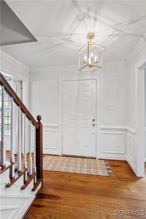 2208 Persimmon Trek Henrico, VA 23233 - Photo 5 of 44 a view of a livingroom with wooden floor