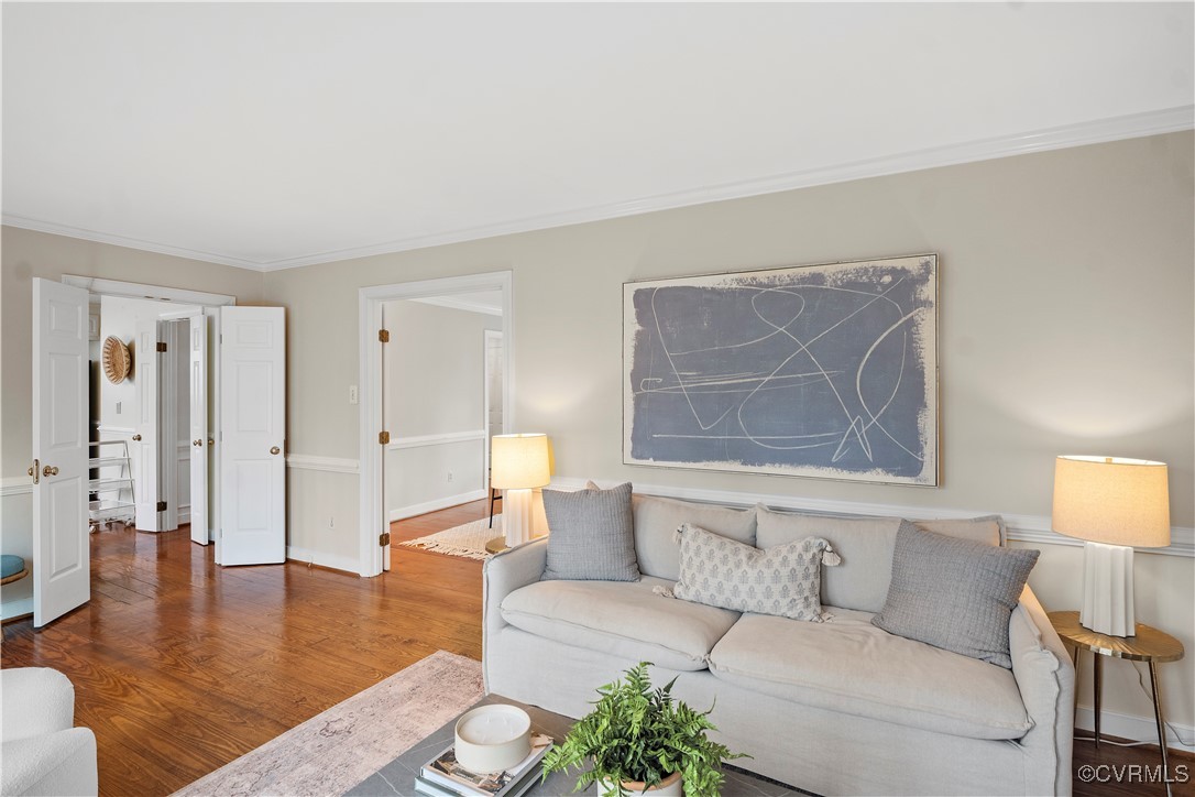 2208 Persimmon Trek Henrico, VA 23233 - Photo 10 of 44 a living room with furniture and a wooden floor